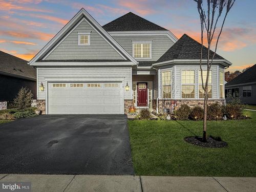 18 Emerald Rd, NEW EGYPT, NJ, 08533-1529 | Card Image