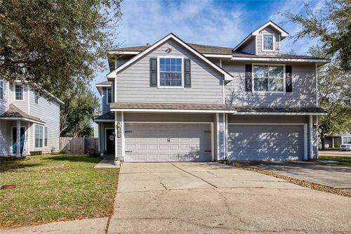 280 Brandy Ridge Ln, Dickinson, TX, 77539-4297 | Card Image