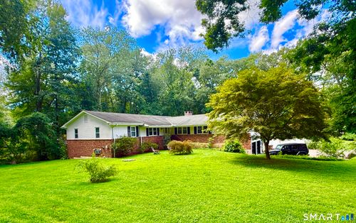 11 Joan Rd, Stamford, CT, 06905-1315 | Card Image