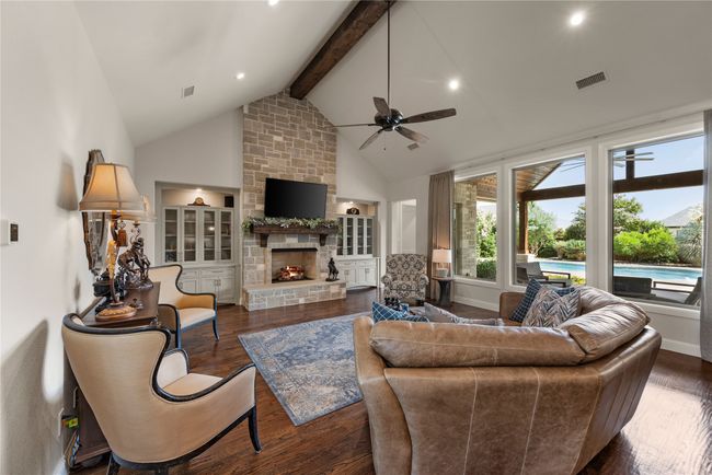 2202 Lyons Ct, House other with 4 bedrooms, 3 bathrooms and null parking in Midlothian TX | Image 7