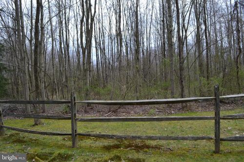 319 Lambertville Hopewell Rd, Hopewell, NJ, 08525-2823 | Card Image