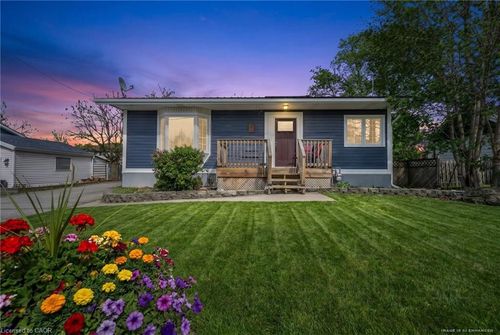 4519 Ontario St, Beamsville, ON, L3J0B7 | Card Image