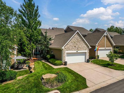 147 Pointe Dr, Kansas City, MO, 64116-4616 | Card Image