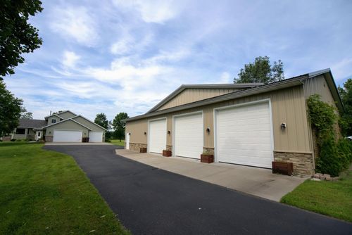2197 116th St Ne, Monticello, MN, 55362-3209 | Card Image