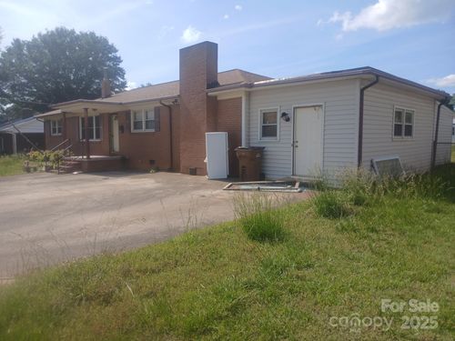 2815 Highland Dr, Lincolnton, NC, 28092-4159 | Card Image