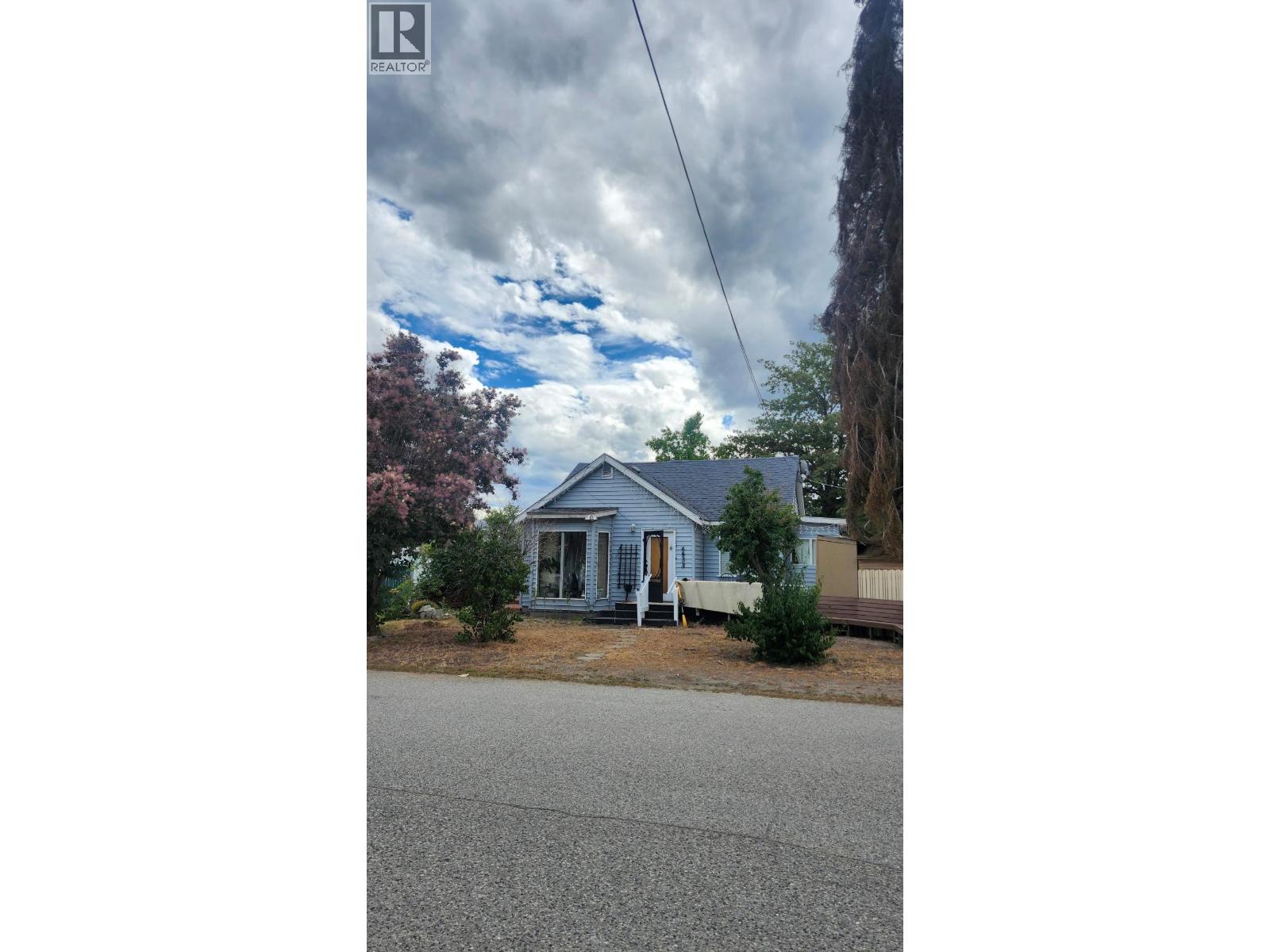 Land in Peachland 2
