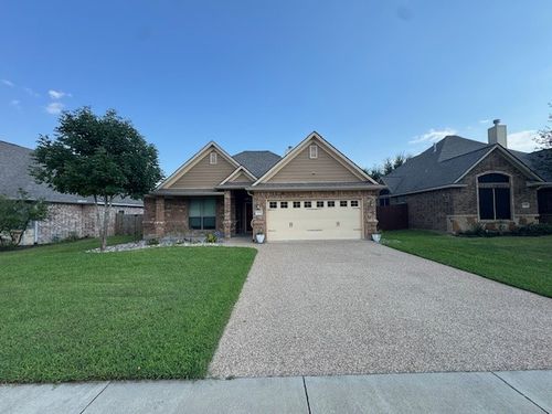 8305 Raintree Dr, College Station, TX, 77845-6455 | Card Image