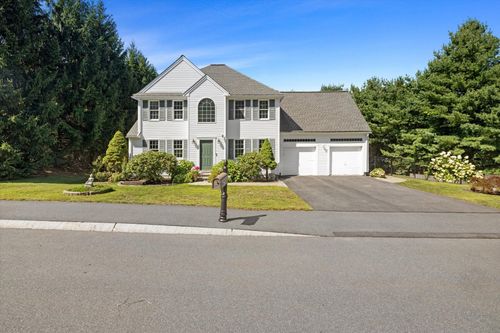 38 Bellows Cir, Marlborough, MA, 01752-1281 | Card Image