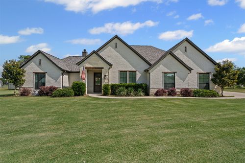 305 Scenic Creek Ct, Azle, TX, 76020-6846 | Card Image