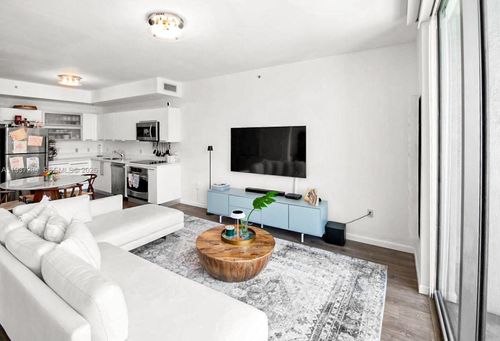 apt-2703-90 Sw 3rd St, Miami, FL, 33130-4024 | Card Image