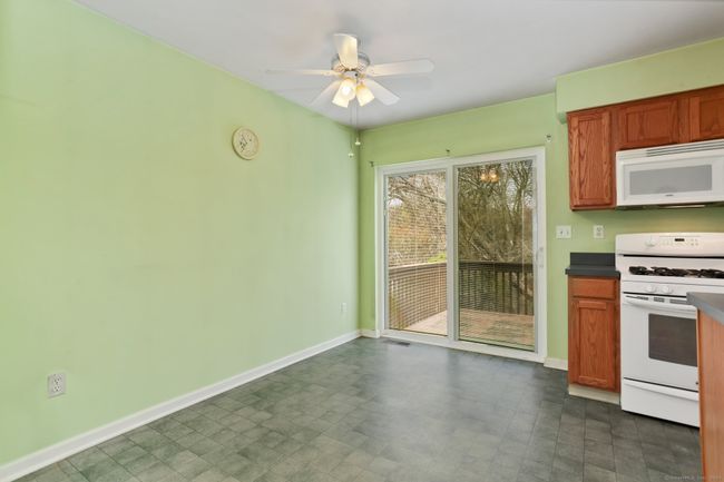 157 Hull St, House other with 3 bedrooms, 3 bathrooms and null parking in Ansonia CT | Image 15
