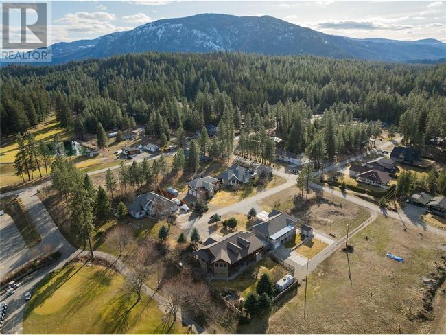 250 1 St Ave, House other with 3 bedrooms, 5 bathrooms and 3 parking in Kootenay Boundary BC | Image 86