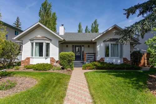 5456 54 Avenue, Lacombe, AB, T4L1L5 | Card Image