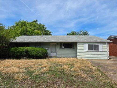 2018 Parkview Ave, Norfolk, VA, 23503-2622 | Card Image