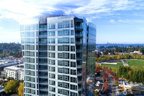 1905-188 Bellevue Way Ne, Bellevue, WA, 98004-5287 | Card Image