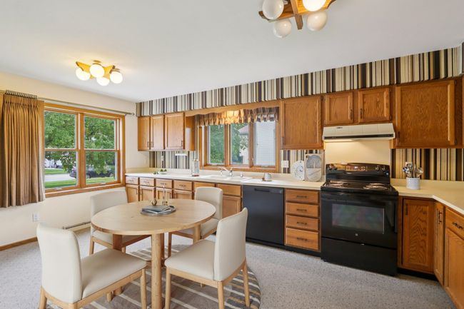 1200 Wexford Dr, House other with 3 bedrooms, 2 bathrooms and null parking in Waunakee WI | Image 7