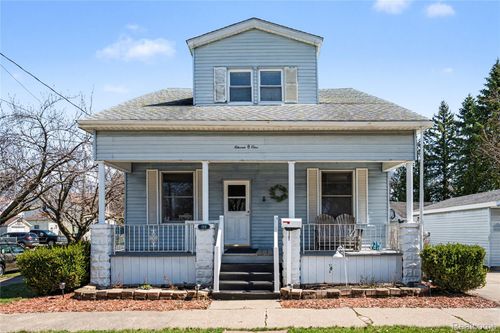 1101 S Farragut St, Bay City, MI, 48708-8011 | Card Image