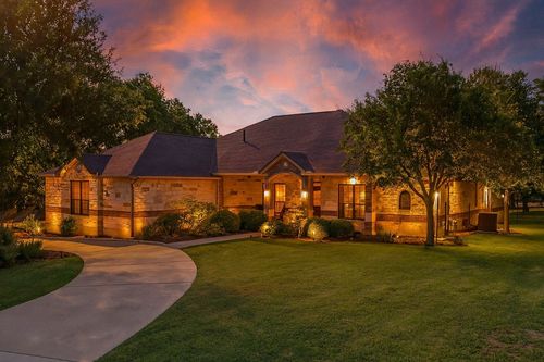 104 Standing Oak Dr, Georgetown, TX, 78633-2041 | Card Image