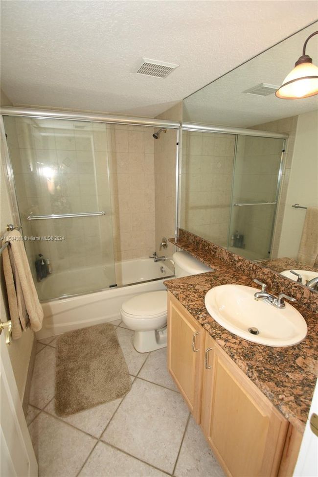 APT-174 - 151 Ne 16 Th Ave, Condo with 2 bedrooms, 2 bathrooms and null parking in Fort Lauderdale FL | Image 5