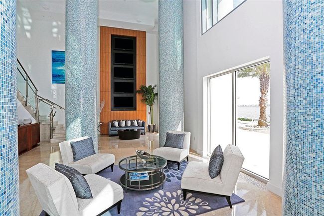 ONE OF MANY AREAS IN GREAT ROOM FOR RELAXATION | Image 29