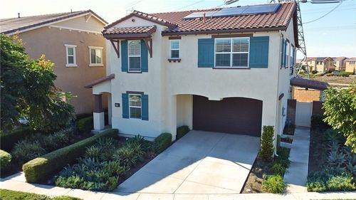 6035 Rio Bravo Ave, Eastvale, CA, 92880-6422 | Card Image