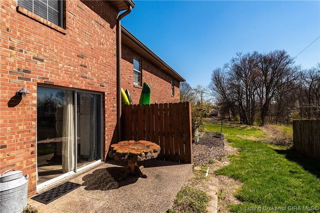 APT-55 - 1417 Slate Run Rd, Condo with 2 bedrooms, 2 bathrooms and null parking in New Albany IN | Image 26