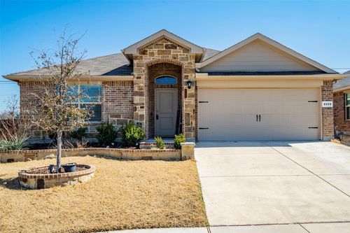 8028 Muddy Creek Dr, Fort Worth, TX, 76131-1762 | Card Image