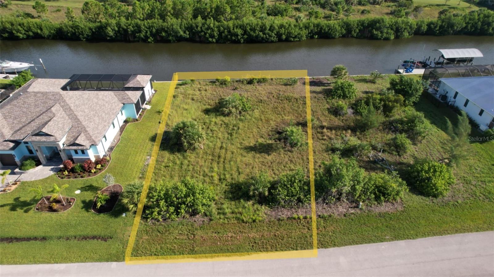 Land in PORT CHARLOTTE