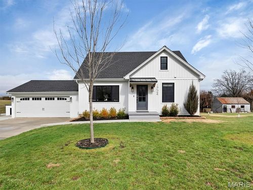 1724 Pottery Road, Washington, MO, 63090 | Card Image