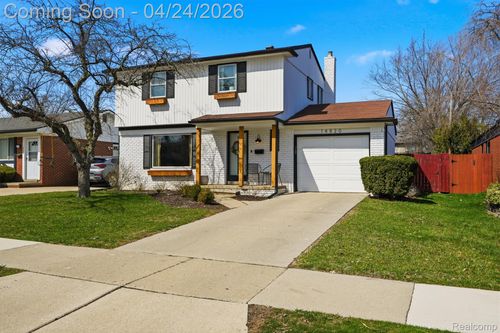 14820 Talbot St, Oak Park, MI, 48237-1039 | Card Image