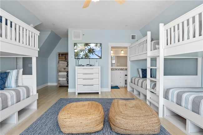 3-304 - 140 Social Cir, Condo with 3 bedrooms, 3 bathrooms and null parking in Port Aransas TX | Image 20