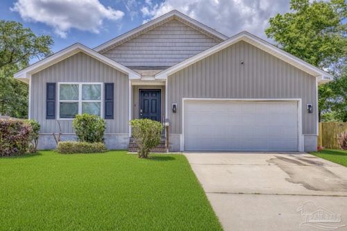 5886 Blackhorse Cir, Pensacola, FL, 32526-2168 | Card Image