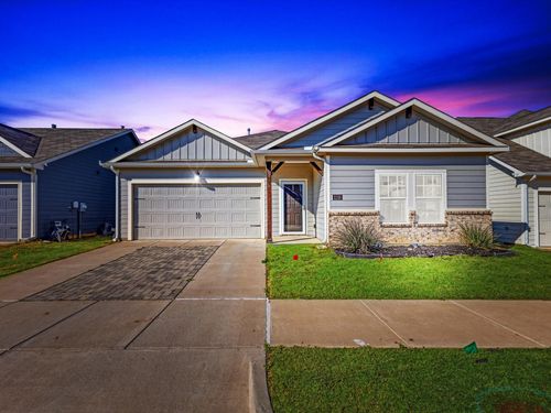 2105 Paxton Way, Denton, TX, 76209-1615 | Card Image