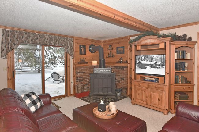 Living Room 2 | Image 18