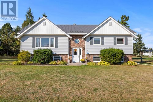 38 Taylor Cres, Summerside, PE, C1N4J8 | Card Image