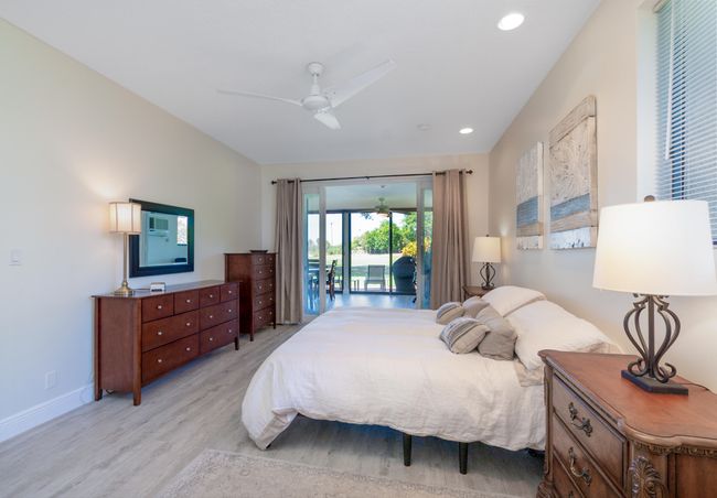 4451 Luxemburg Ct, Condo with 3 bedrooms, 2 bathrooms and null parking in Lake Worth FL | Image 5