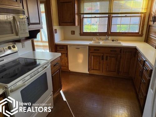 120 S Roan St, Algona, IA, 50511-3041 | Card Image