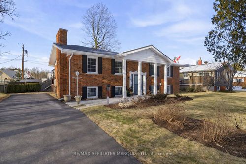 21 Spruce St, Ingleside, ON, K0C1M0 | Card Image