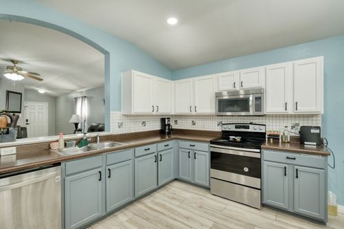 211 Vallecito Dr, Georgetown, TX, 78626-7083 | Card Image