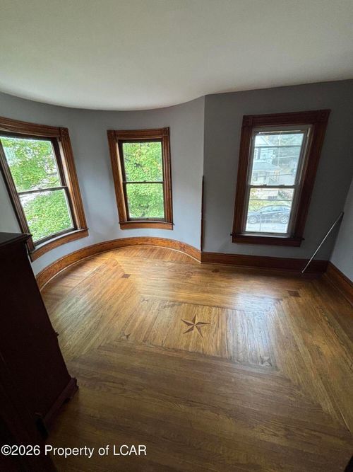 117 Broad Street, Pittston, PA, 18640 | Card Image
