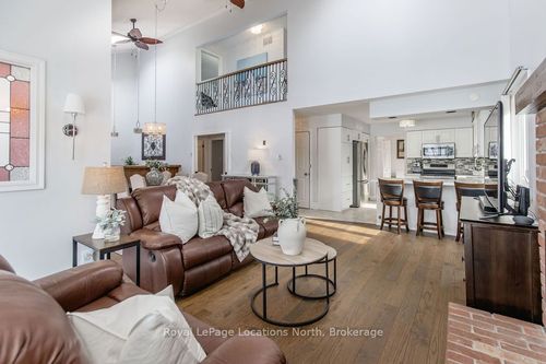 1180 River Rd W, Wasaga Beach, ON, L9Z2W7 | Card Image