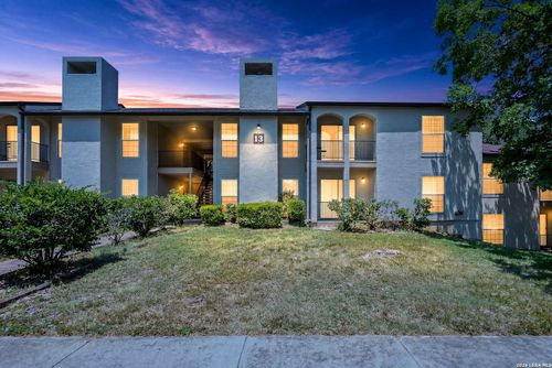1302-8702 Village Dr, San Antonio, TX, 78217-5408 | Card Image