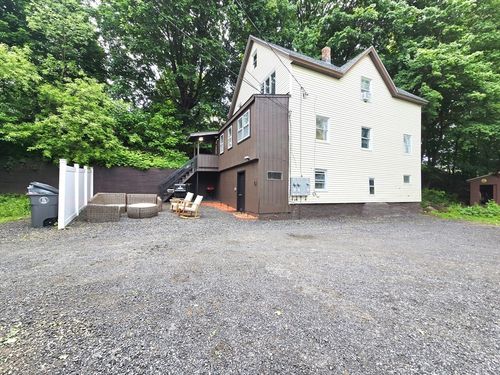 81 Limerick St, Gardner, MA, 01440-2943 | Card Image