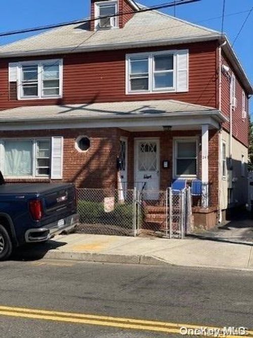 24 Redfern Ave, Inwood, NY, 11096-2019 | Card Image