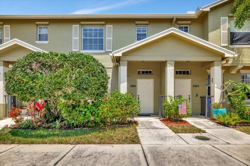 2061 Se Glen Ridge Dr, Port St. Lucie, FL, 34952-8019 | Card Image