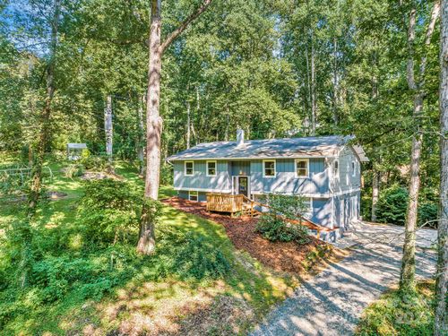 87 Crows Nest Rd, Hendersonville, NC, 28791-9121 | Card Image