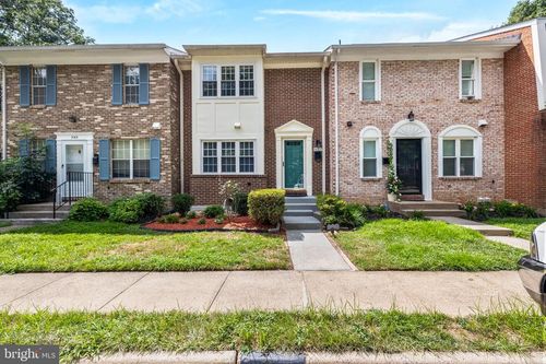 9067 Giltinan Ct, SPRINGFIELD, VA, 22153-1140 | Card Image