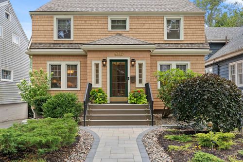 6347 London St, Halifax, NS, B3L1X2 | Card Image