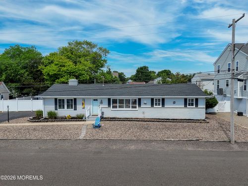 112 Minturn Rd, Toms River, NJ, 08753-6263 | Card Image
