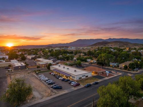 75 N 200 W, Hurricane, UT, 84737-2599 | Card Image